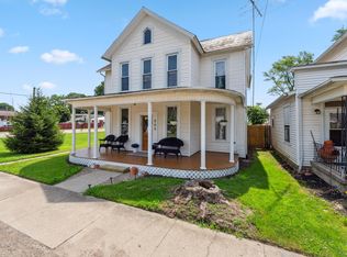 204 S Main St, Pleasantville, OH
