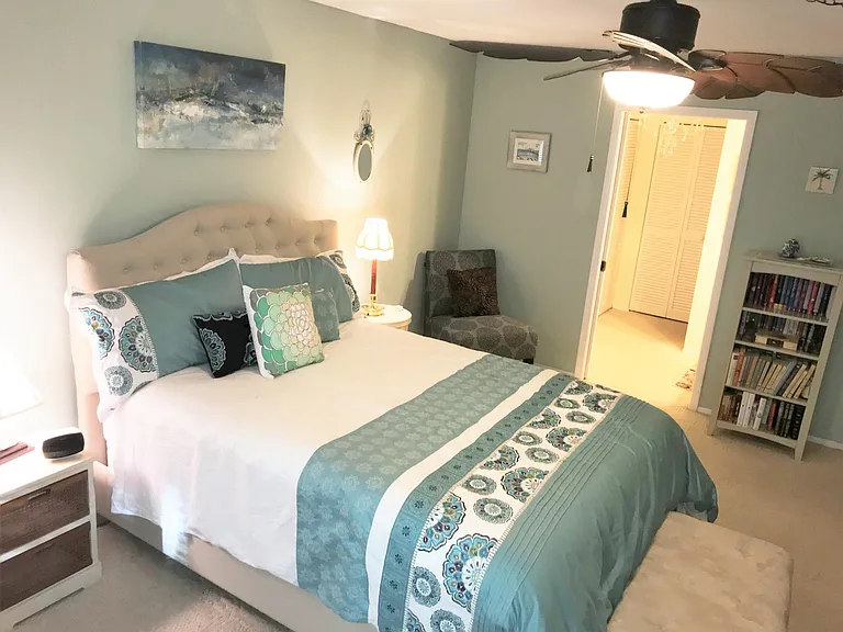 577 Lakeside Dr — Photo 13