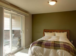 107 20th Ave APT 207, Seattle, WA 98122