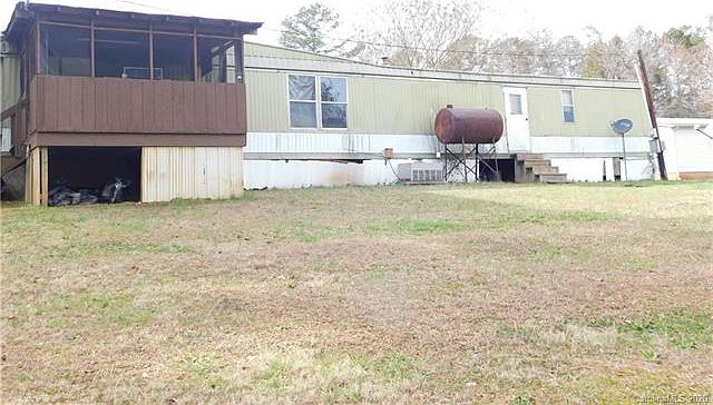 2nd image of 330 Farm House Rd