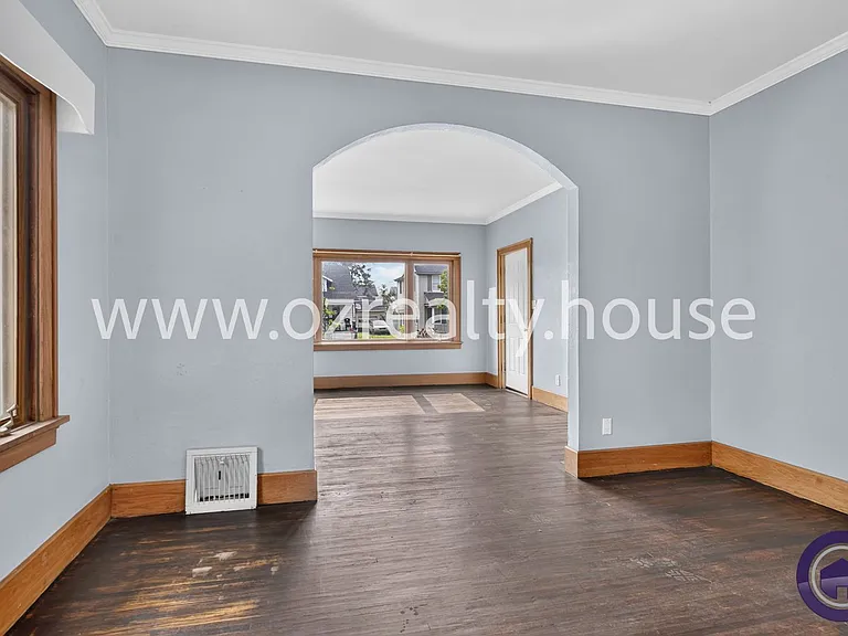 920 Wright Ave — Photo 5