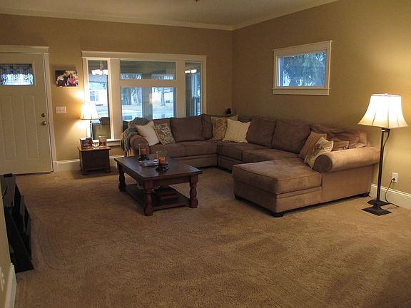 531 Living open, main
