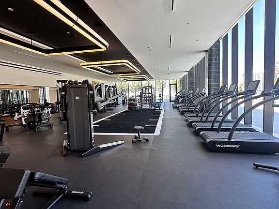 2nd image of 2898 Biscayne Blvd #Fm1b