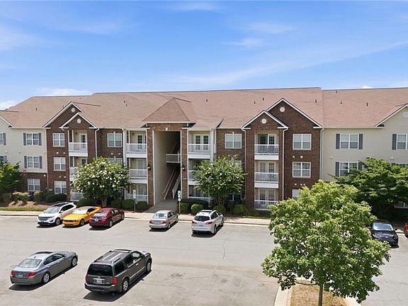 2nd image of 1380 Heritage Pointe Dr APT 204