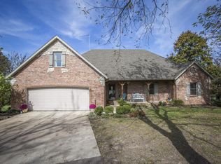 8874 N Rymac Ln, Springfield, MO 65803