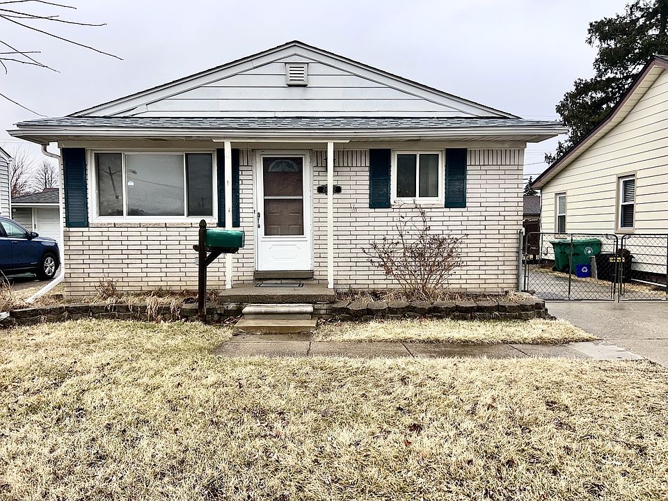 1st image of 28912 Cambridge St