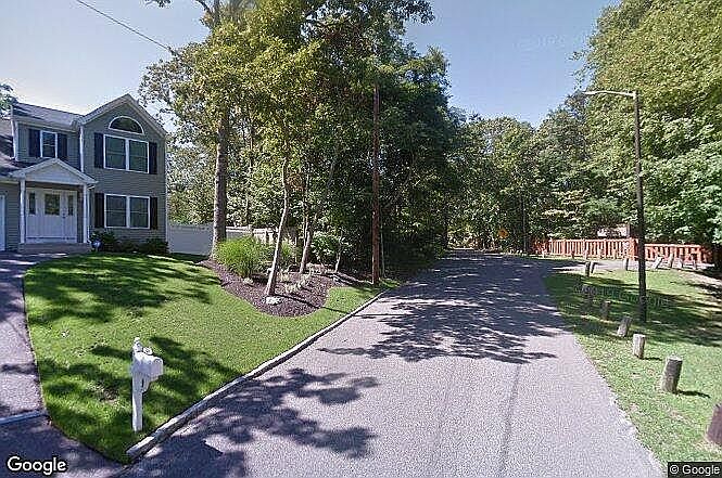 1st image of 228 Park Dr