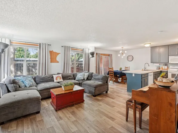 1009 6th Ave NE, Buffalo, MN 55313