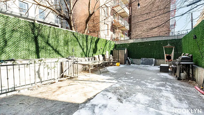 Rented by Nooklyn NYC LLC | media 4