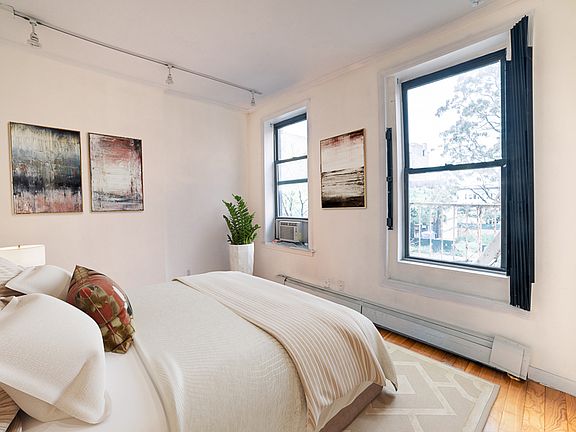 5th image of 206 E 124th St APT 3B