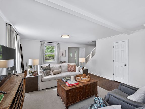 4th image of 1016 Caldwell Ln