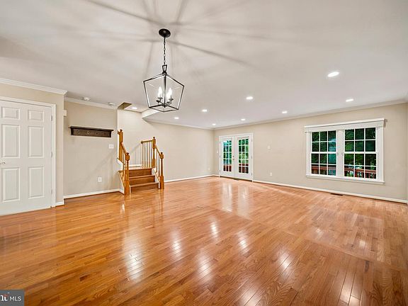 4th image of 8002 Tanworth Ct