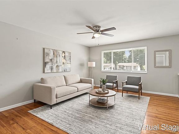 4th image of 1375 Jackson Ln