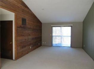 1411 Edgewood Rd NW APT 3, Cedar Rapids, IA 52405