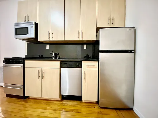 Rented by Corcoran | media 12