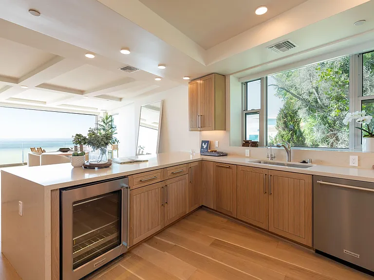 Sea View Villas — Photo 82