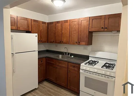 1443 Leland Ave #1