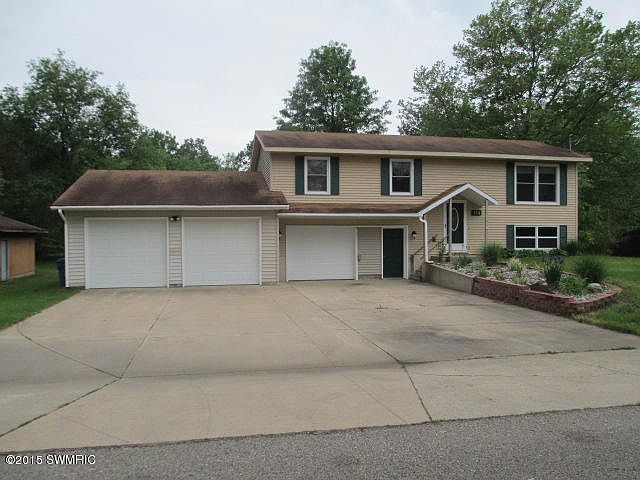 1st image of 114 Greenly St