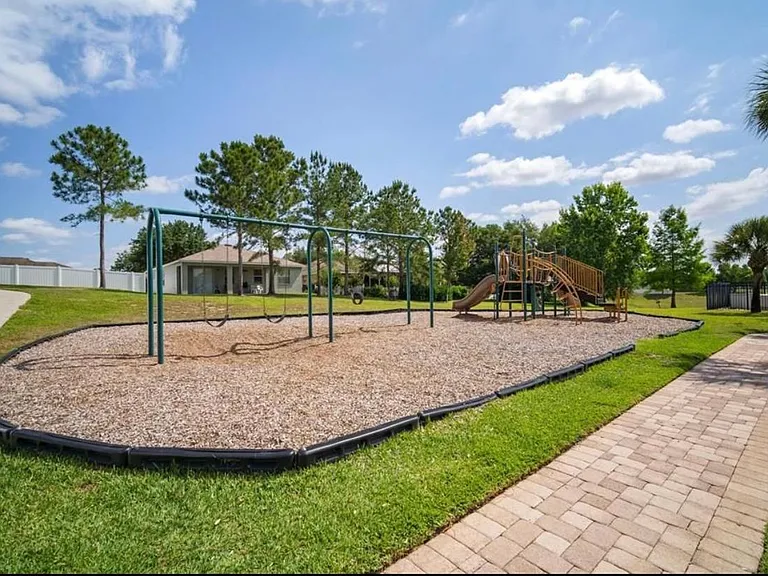 8321 Indian Laurel Ln — Photo 25