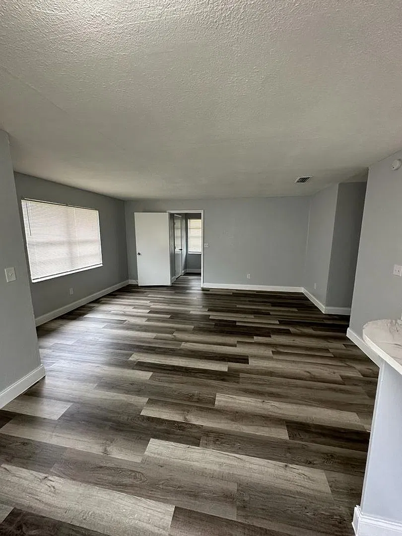 712 Eaverson St. — Photo 4