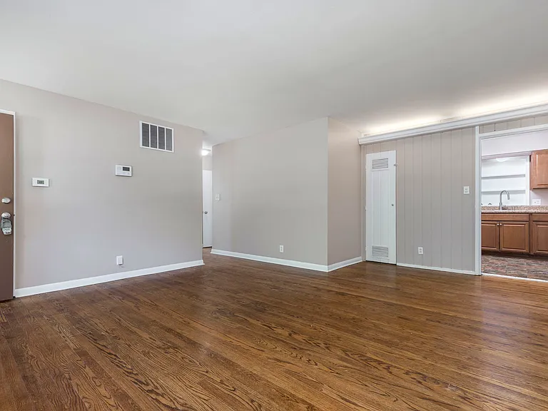 3767 Glenmeade Rd — Photo 5