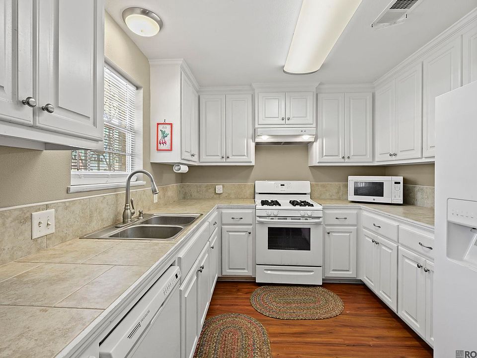 1st image of 16715 Bristoe Ave