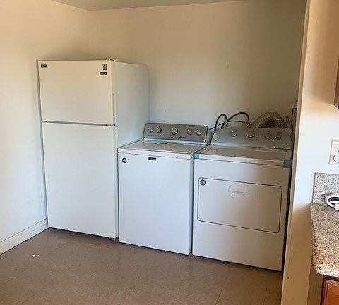 2nd image of 1012 W Trenton Way