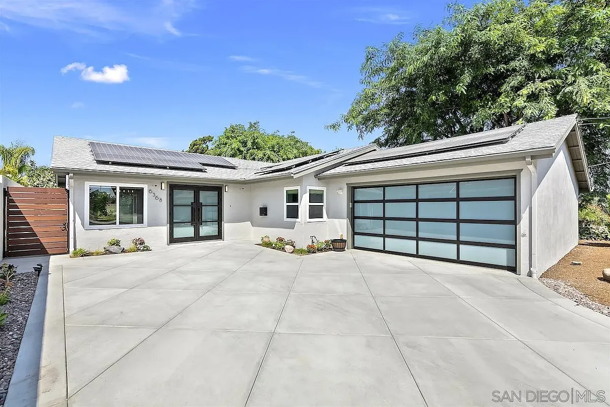 Building Photo - 6368 Lake Badin Ave