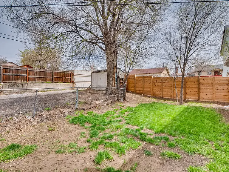 216 S Irving St #1 — Photo 16