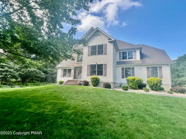 2113 Bushkill Cir, Bushkill, PA 18324