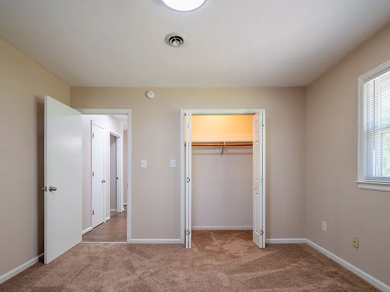 2561 Rutrough Rd — Photo 41
