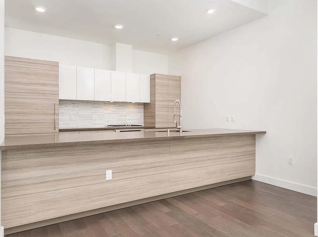 1 bed, 180 sqft, $3,295 — Photo 4