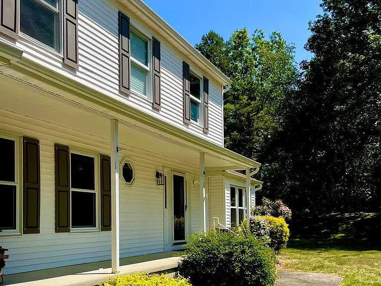 16 Jenny Ln — Photo 15