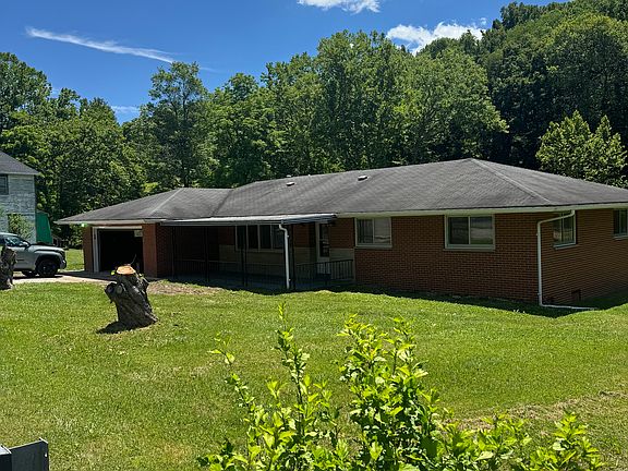 3rd image of 820 Paw Paw Creek Rd