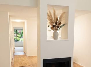 2730 Oak Rd APT 60, Walnut Creek, CA 94597