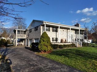 203 Millstone Dr, Beckley, WV 25801