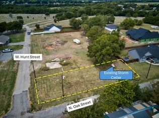400 W Hunt St, Leonard, TX 75452