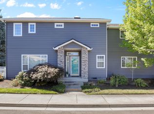 369 Meadow Dr, Ashland, OR 97520