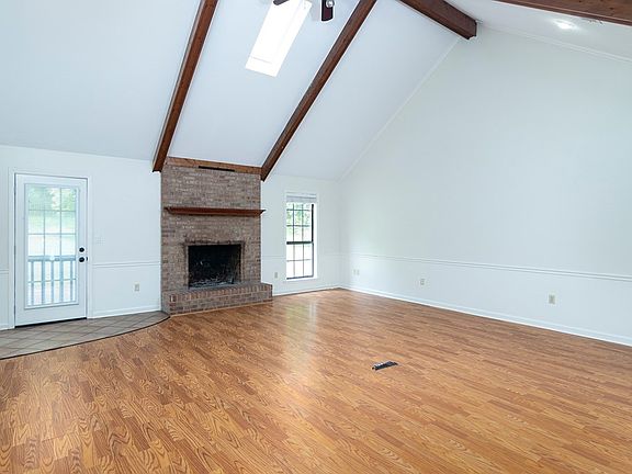 4th image of 513 Wedgewood Dr