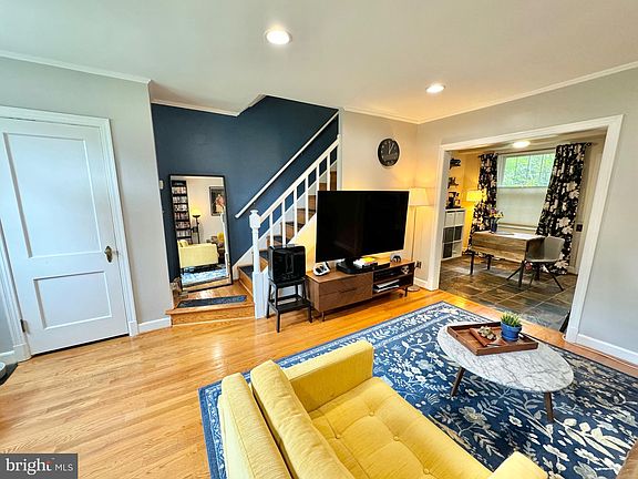 5th image of 1201 S Barton St Unit 156