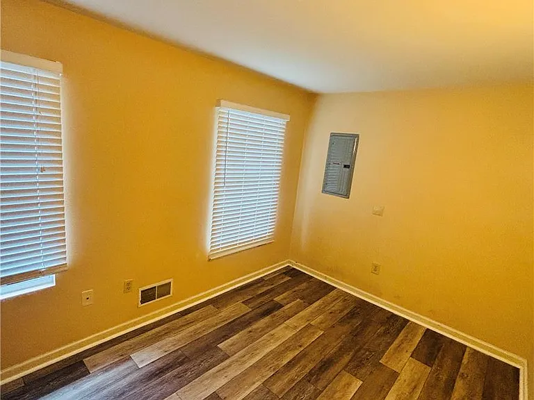 2802 Northampton St — Photo 31