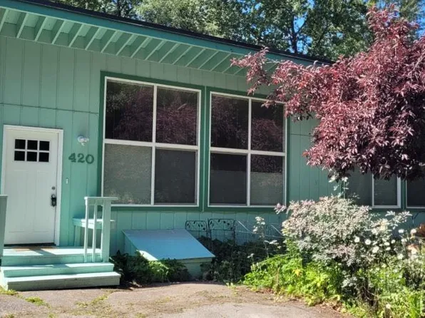 420 Aurora Dr, Anchorage, AK 99503