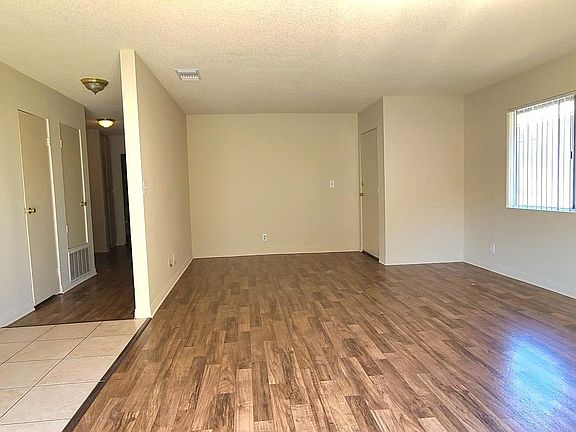 5th image of 13630-42 Utt Dr #13642