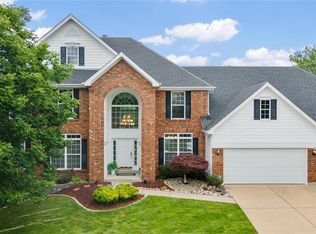 17710 Westhampton Woods Dr, Chesterfield, MO 63005