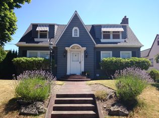 2612 Belvidere Ave SW, Seattle, WA 98126