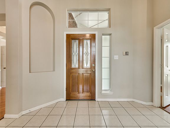 2nd image of 3124 Glory Ln