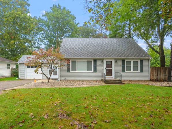 910 Farrell Ave, Kalamazoo, MI 49006