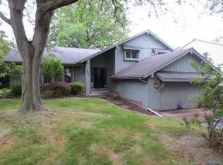 2361 Whitechapel Dr, Toledo, OH 43614