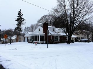 1600 Oswego St NW, Grand Rapids, MI 49504