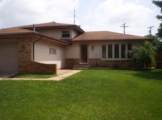 6920 W 83rd Ct, Crown Point, IN 46307